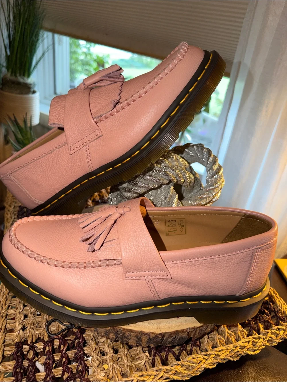 Dr. Martens Adrian Virginia Leather Tassel Loafers Pink Women’s Size 9
